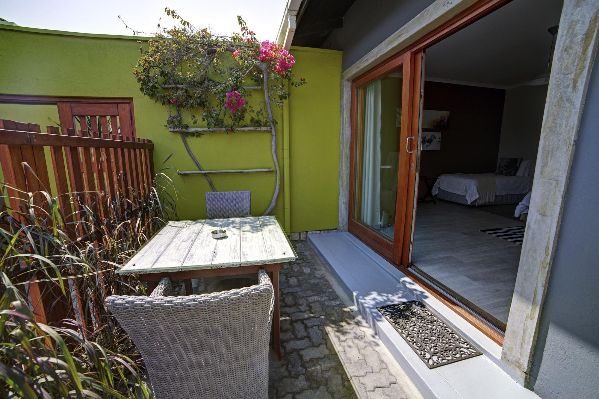 Organic Stay Guesthouse Swakopmund Exterior photo